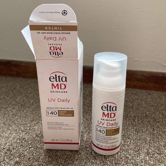 NWOT! EltaMD UV Daily Tinted Broad-Spectrum SPF 40 - Picture 3 of 3